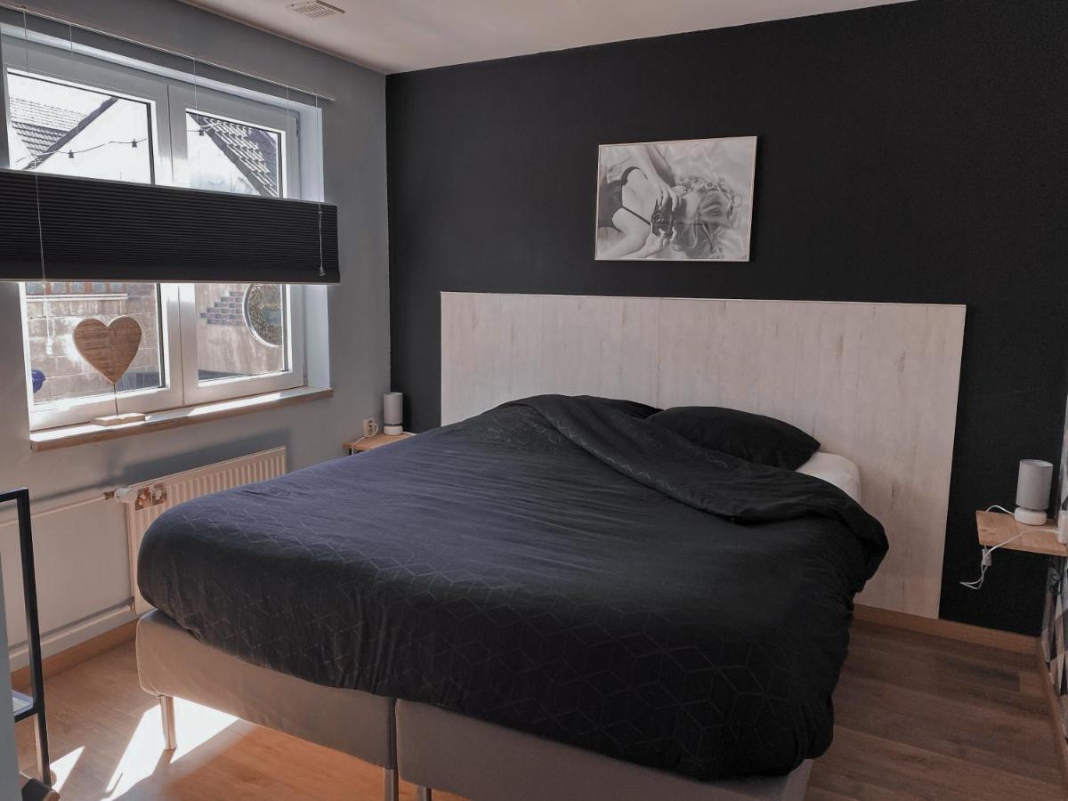 Loods 123 Bed & Kitchen Villa Landgraaf Exterior photo
